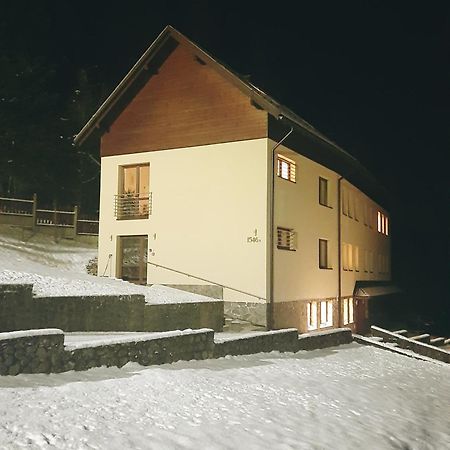 Karmelitanski Dom Goscinny Zawoja Exterior photo