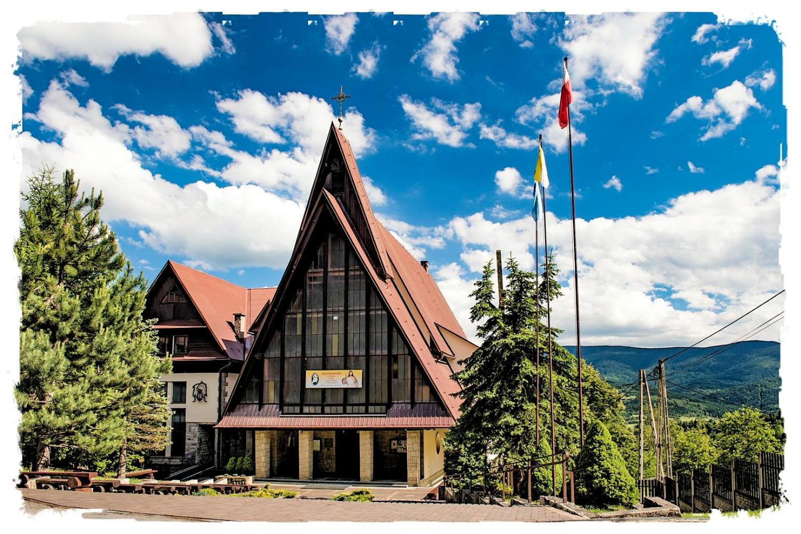 Karmelitanski Dom Goscinny Zawoja Exterior photo